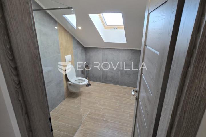 Lužani, Oriovac, Renoviran trosobni stan, 62 m²