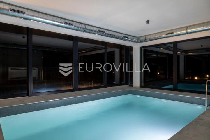Delnice, ekskluzivna villa s bazenom, površine 298 m²