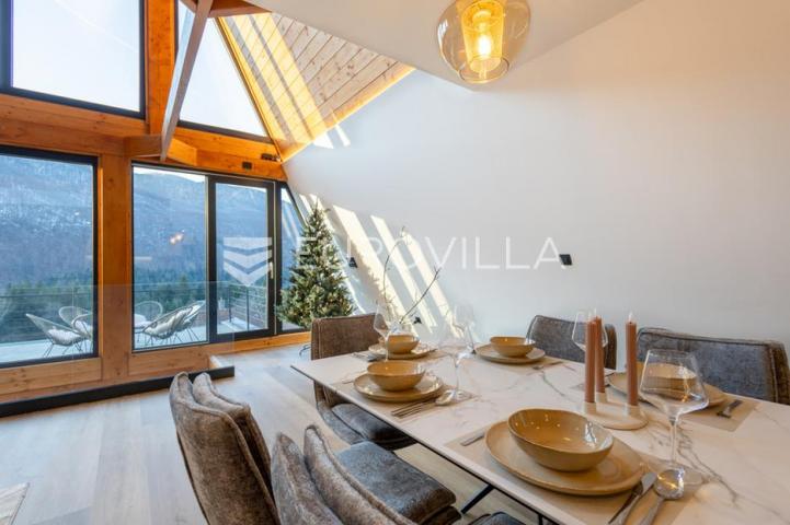 Delnice, ekskluzivna villa s bazenom, površine 298 m²