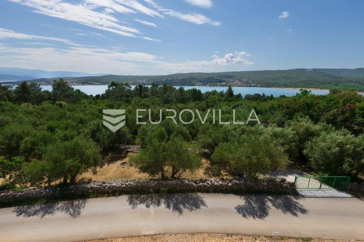 Otok Krk, Čižići, trosoban stan 200 m od mora, NOVOGRADNJA