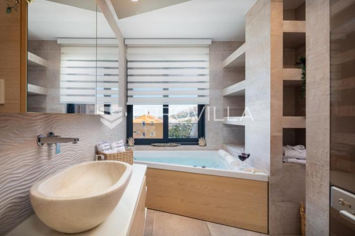 Pag prekrasna villa sa pogledom na more 350 m² na 200 metara od mora