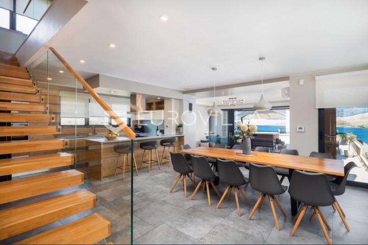Pag prekrasna villa sa pogledom na more 350 m² na 200 metara od mora