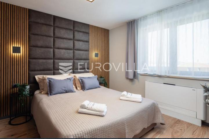 Pag prekrasna villa sa pogledom na more 350 m² na 200 metara od mora