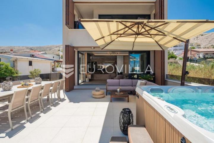 Pag prekrasna villa sa pogledom na more 350 m² na 200 metara od mora