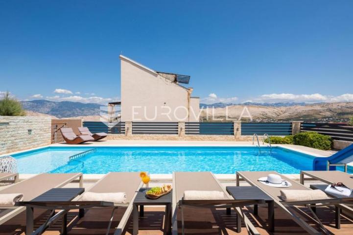 Pag prekrasna villa sa pogledom na more 350 m² na 200 metara od mora