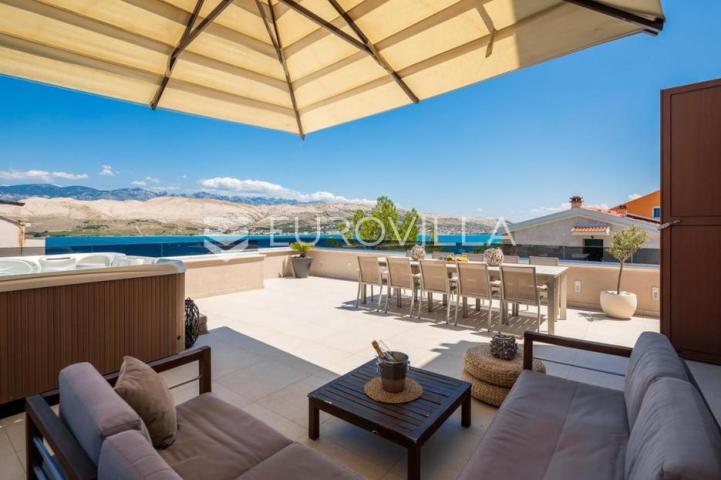 Pag prekrasna villa sa pogledom na more 350 m² na 200 metara od mora