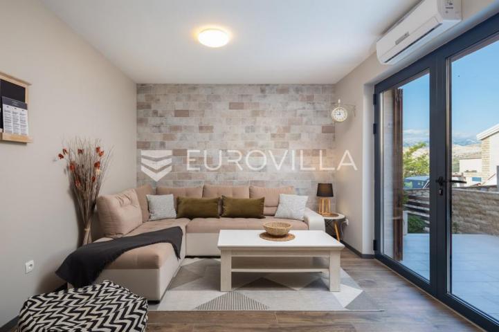 Pag prekrasna villa sa pogledom na more 350 m² na 200 metara od mora