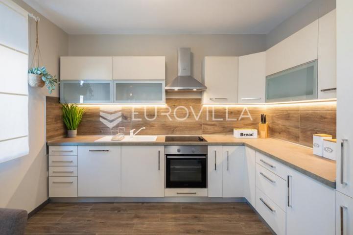 Pag prekrasna villa sa pogledom na more 350 m² na 200 metara od mora