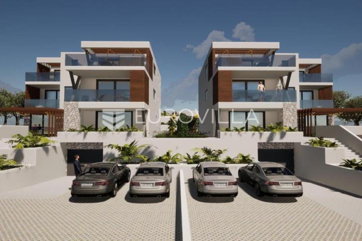 Murter, građevinsko zemljište sa projektom za dvije ville