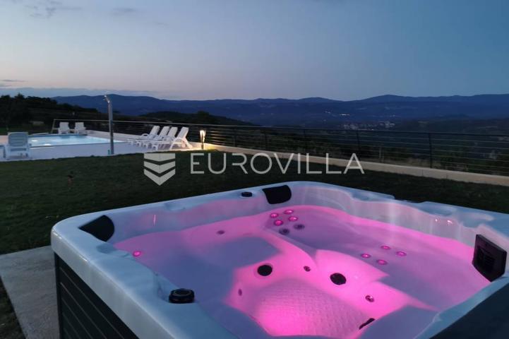 Istra, Vrh, Villa s predivnim panoramskim pogledom