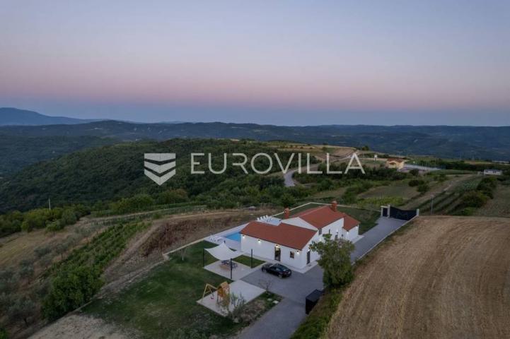 Istra, Vrh, Villa s predivnim panoramskim pogledom