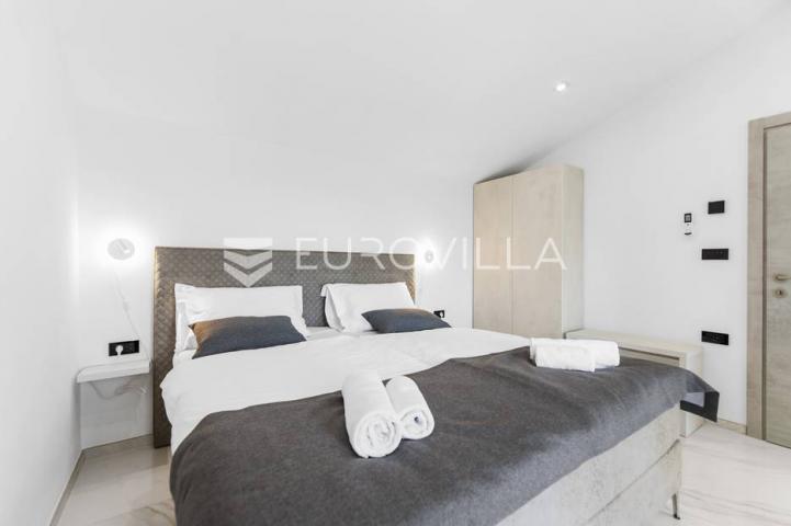Istra, Vrh, Villa s predivnim panoramskim pogledom