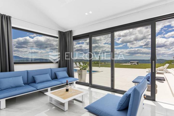 Istra, Vrh, Villa s predivnim panoramskim pogledom
