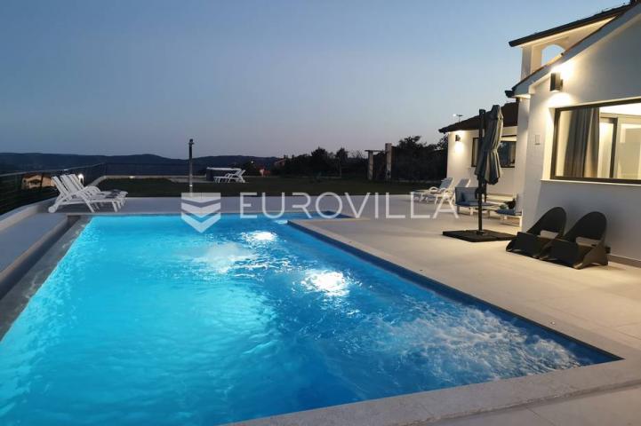 Istra, Vrh, Villa s predivnim panoramskim pogledom