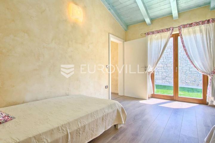 Istra, Poreč - elegantna kamena vila s bazenom, iznimno kvalitete gradnje