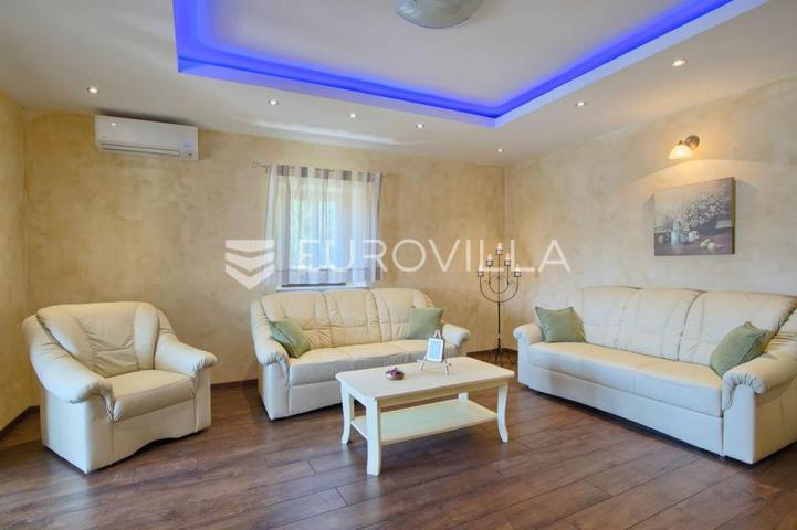 Istra, Poreč - elegantna kamena vila s bazenom, iznimno kvalitete gradnje