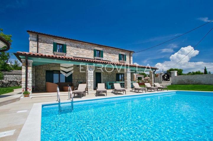 Istra, Poreč - elegantna kamena vila s bazenom, iznimno kvalitete gradnje
