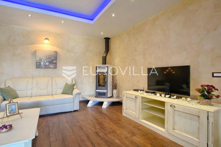 Istra, Poreč - elegantna kamena vila s bazenom, iznimno kvalitete gradnje