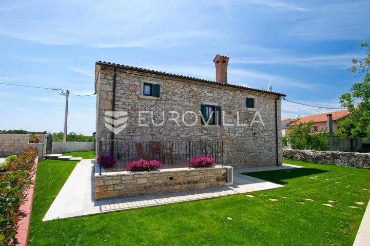 Istra, Poreč - elegantna kamena vila s bazenom, iznimno kvalitete gradnje