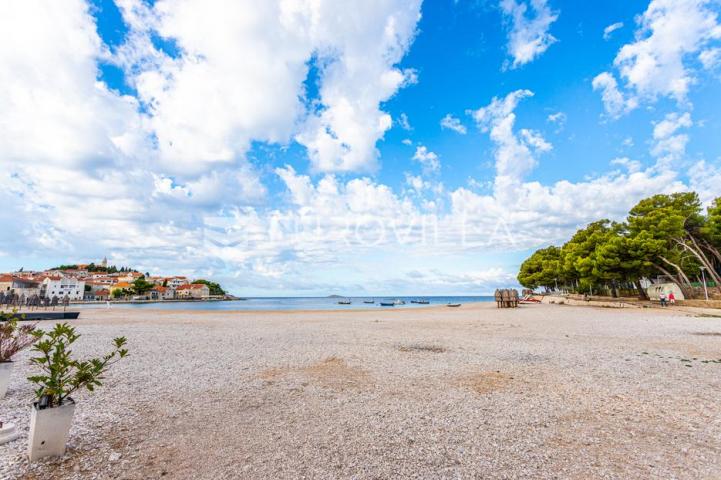 Primošten, atraktivno građevinsko zemljište s pogledom, 3577 m²