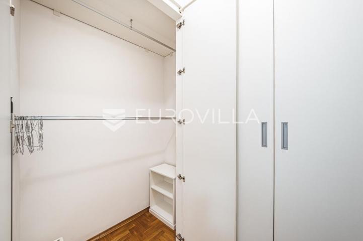 Zagreb, Trešnjevka, uređen četverosoban stan NKP 122, 35 m2