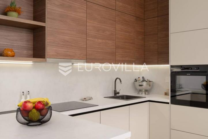 Istra, Matohanci, predivna prizemnica 139 m² s grijanim bazenom na mirnoj lokaciji