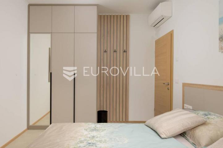 Istra, Matohanci, predivna prizemnica 139 m² s grijanim bazenom na mirnoj lokaciji