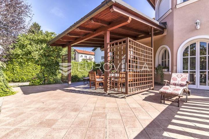 Zagreb, Gračani luksuzno obiteljsko imanje, vila 810 m² na zemljištu 3.965 m²