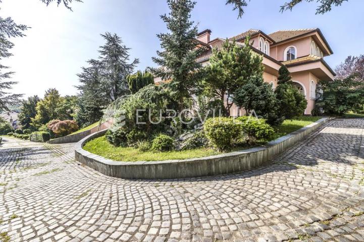 Zagreb, Gračani luksuzno obiteljsko imanje, vila 810 m² na zemljištu 3.965 m²