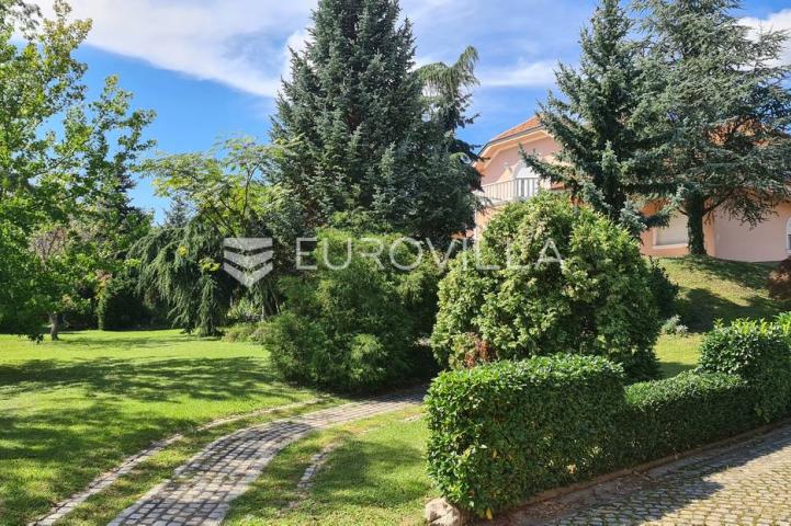Zagreb, Gračani luksuzno obiteljsko imanje, vila 810 m² na zemljištu 3.965 m²