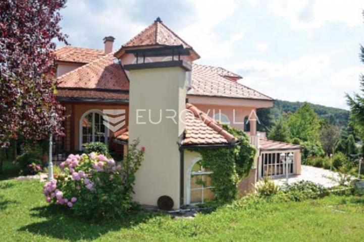 Zagreb, Gračani luksuzno obiteljsko imanje, vila 810 m² na zemljištu 3.965 m²