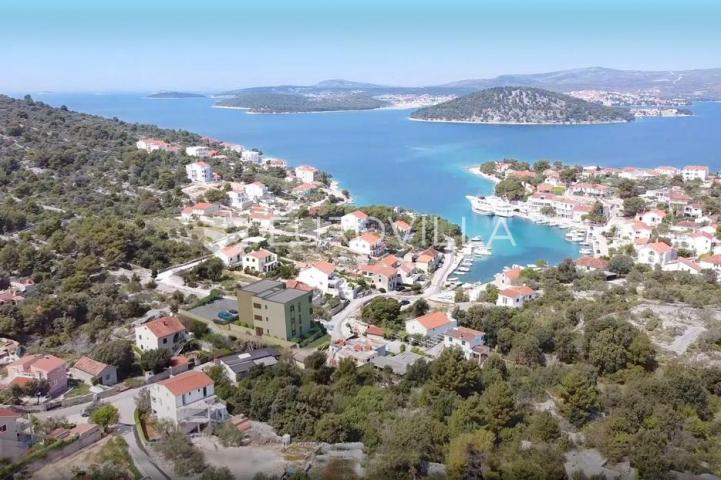 Ražanj, jednosoban stan s vrtom blizu mora