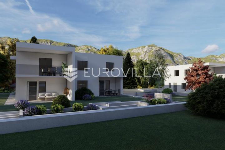 Kastav, NOVOGRADNJA, prostrani stan s terasom, vrtom i garažom, 142,07 m2