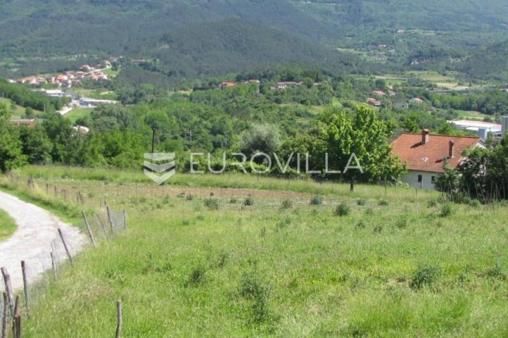 Istra, Buzet, građevinsko zemljište s idejnim projektom