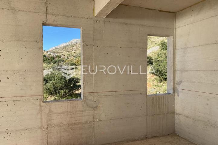 Duće, vila u izgradnji s pogledom na more