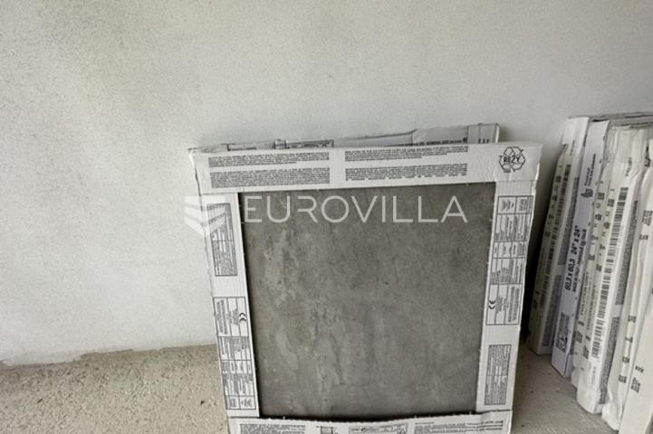 Medulin, četverosoban stan na atraktivnoj lokaciji, neto korisna površina 145 m² s 2 parkirna mjesta