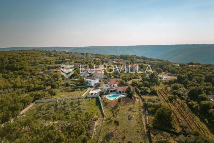 Istra, Labin, luksuzna vila s bazenom i otvorenim pogledom na Park prirode Učka