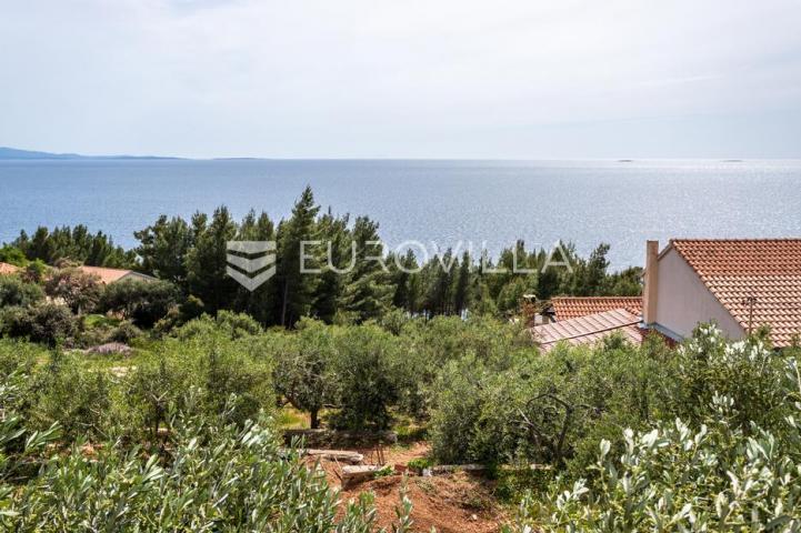 Hvar, prekrasna nekretnina na južnoj strani otoka s otvorenim pogledom na more