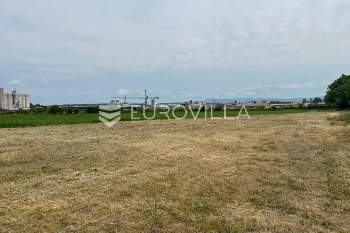 Požega, atraktivno zemljište u K gospodarsko–poslovnoj zoni 15.058 m²