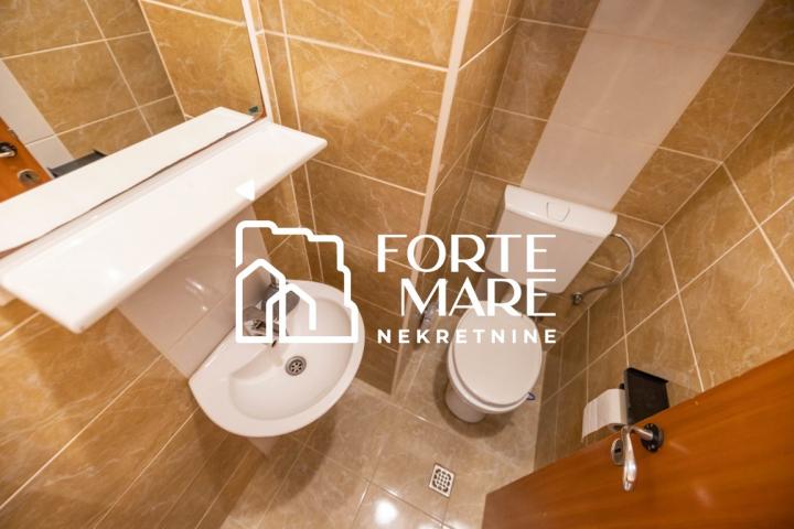 Nekretnine Crna Gora, Herceg Novi, Topla II