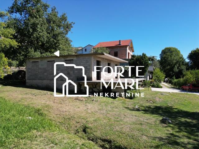 Property in Montenegro, Herceg Novi, Topla III