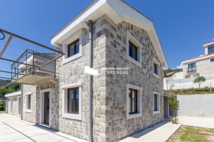 Nekretnine Crna Gora, Herceg Novi, Topla III