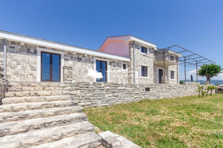 Nekretnine Crna Gora, Herceg Novi, Topla III