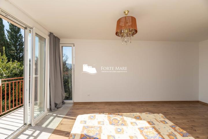 Property in Montenegro, Herceg Novi, Baosici