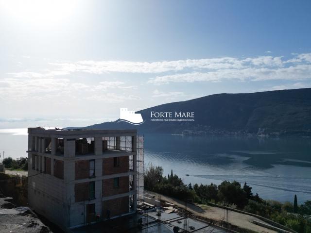 Nekretnine Crna Gora, Herceg Novi, Topla II