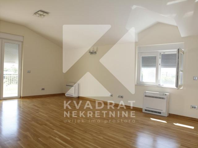 Prodaja, Kuća, Podgorica, Donji Kokoti, 250m2