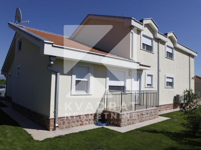 Prodaja, Kuća, Podgorica, Donji Kokoti, 250m2