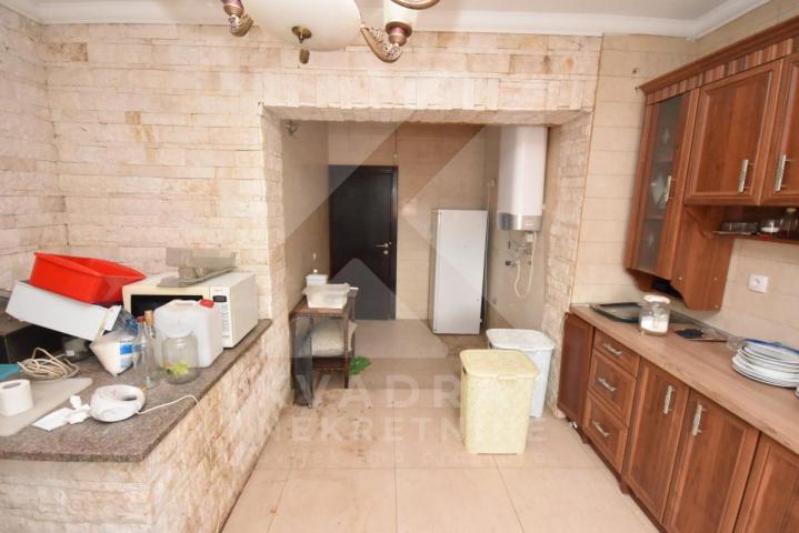 Prodaja, Kuća, Podgorica, Zagorič, 343m2