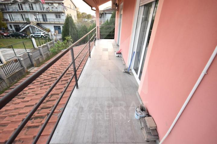 Prodaja, Kuća, Podgorica, Donja Gorica, 182m2
