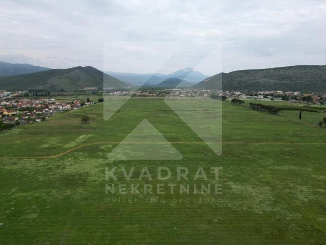 Prodaja, Zemljište, Podgorica, Sadine, 500m2